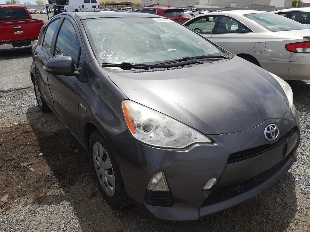 TOYOTA PRIUS C 2013 with VIN JTDKDTB32D1053109 - Photo from auction