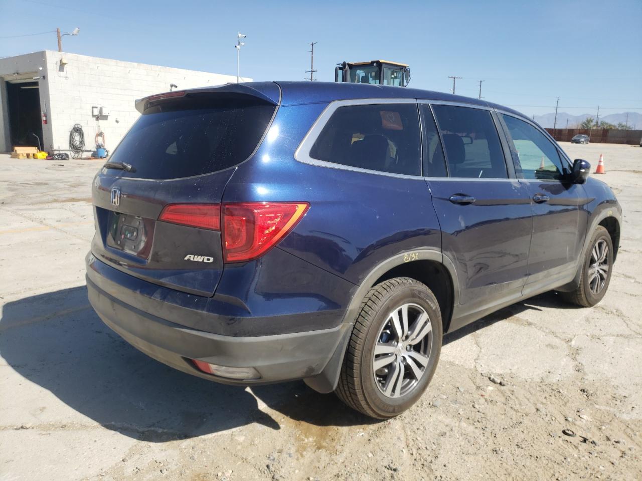 Photo 4 from auction – 2016 HONDA PILOT EXL with VIN 5FNYF6H57GB087587