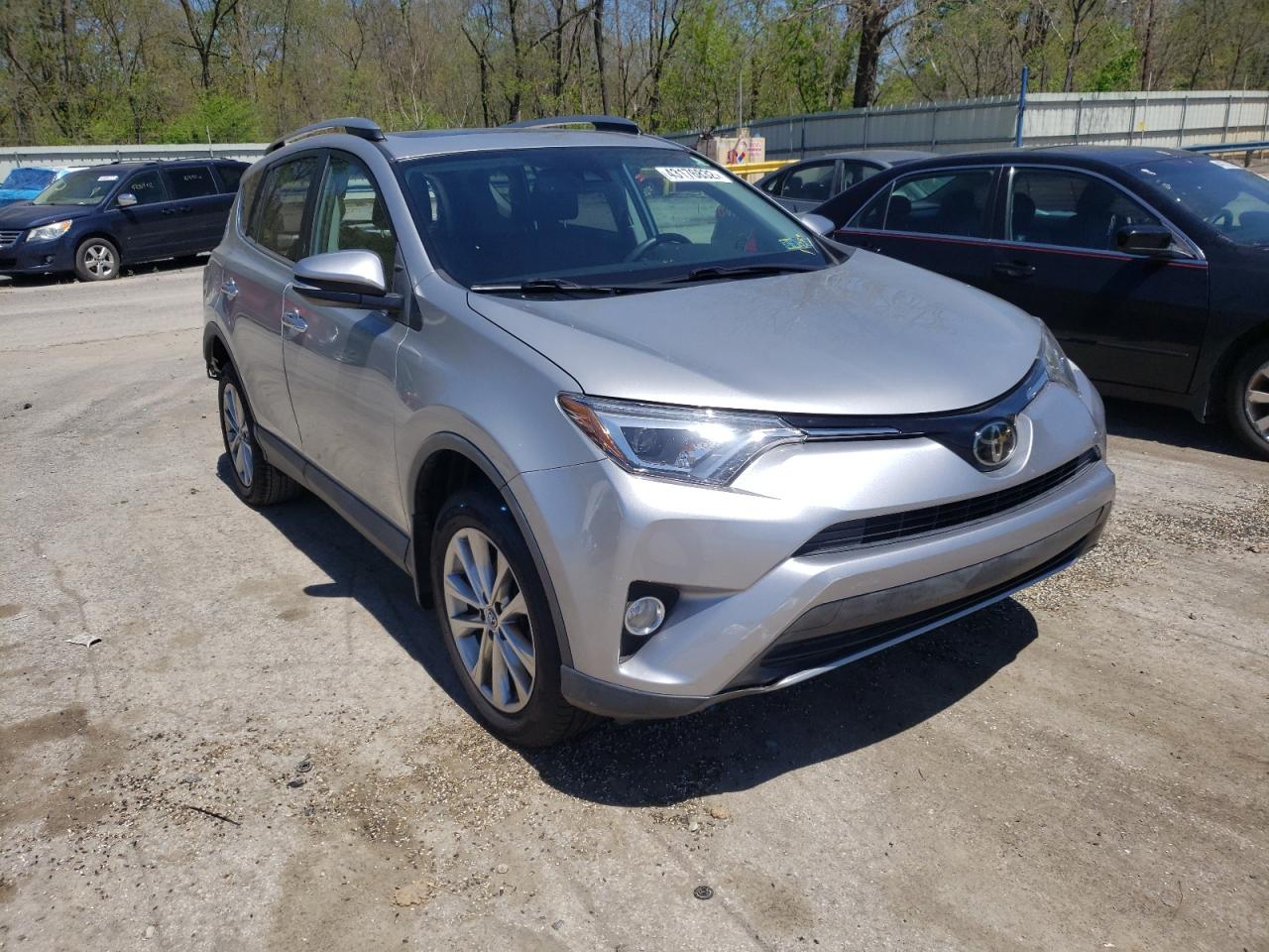 TOYOTA RAV4 LIMIT 2017 with VIN 2T3DFREV7HW690958 - Photo from auction