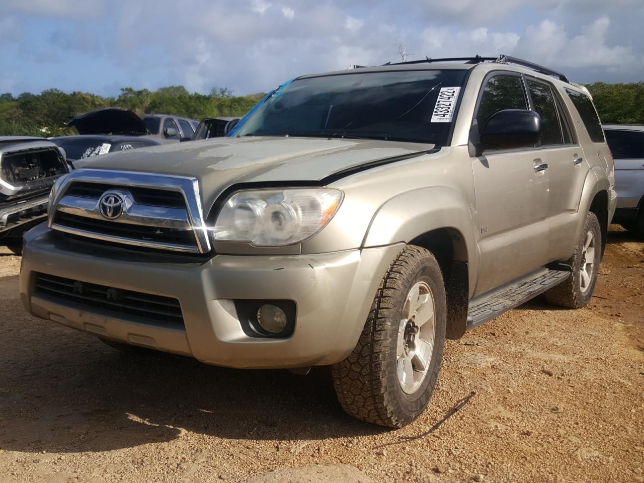 Photo 2 from auction – 2006 TOYOTA 4RUNNER SR with VIN JTEZU14R760079245