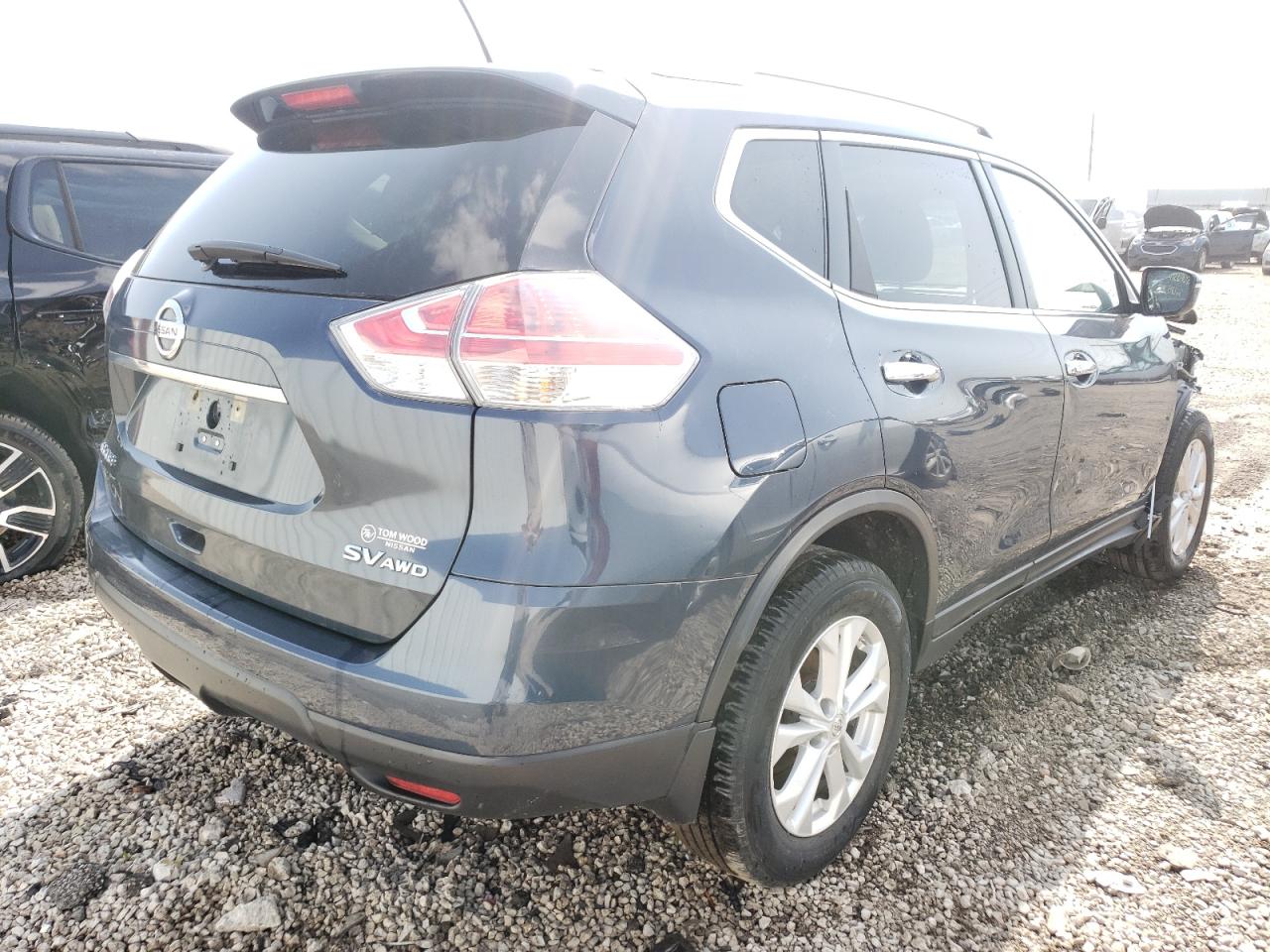 Photo 4 from auction – 2015 NISSAN ROGUE S with VIN KNMAT2MVXFP529792