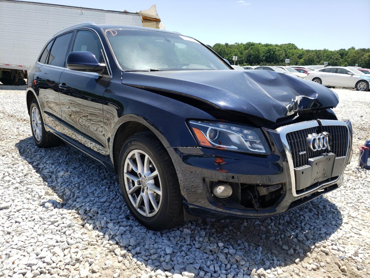 AUDI Q5 PREMIUM 2011 with VIN WA1LFAFP0BA107014 - Photo from auction