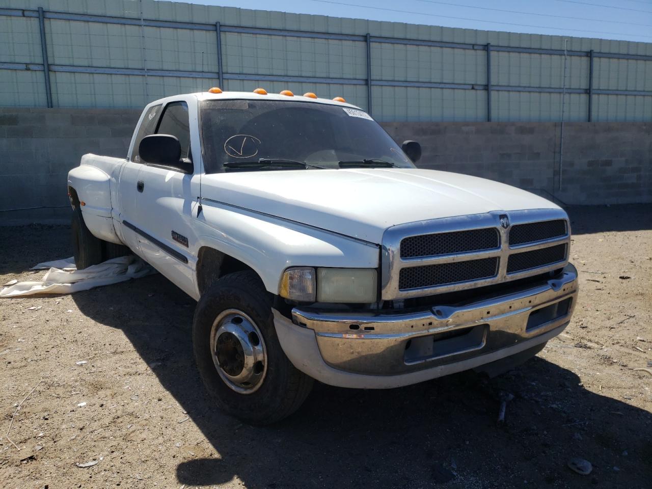 DODGE RAM 3500 2001 with VIN 1B7MC33691J600960 - Photo from auction