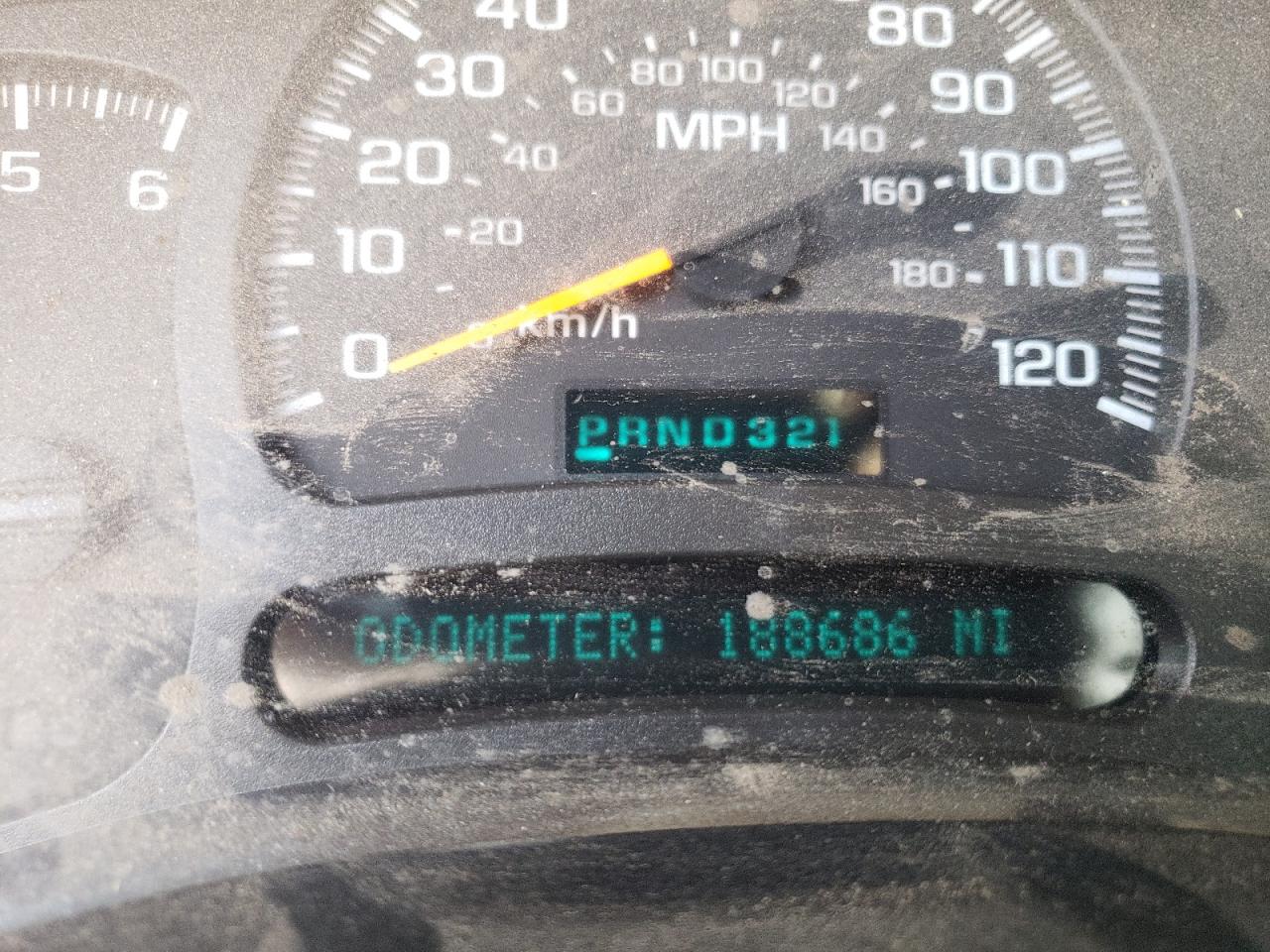 Photo 8 from auction – 2004 CHEVROLET SILVERADO with VIN 1GCEC14V14Z101123