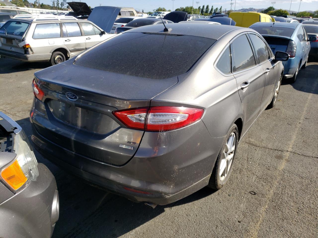 Photo 4 from auction – 2014 FORD FUSION SE with VIN 3FA6P0HD6ER214341
