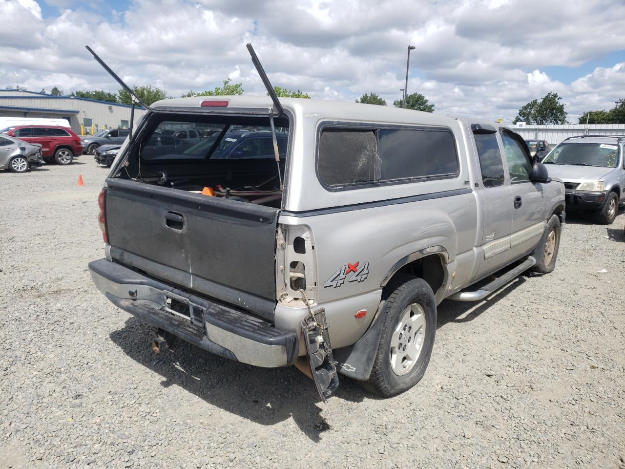 Photo 4 from auction – 2005 CHEVROLET SILVERADO with VIN 2GCEK19T751130484