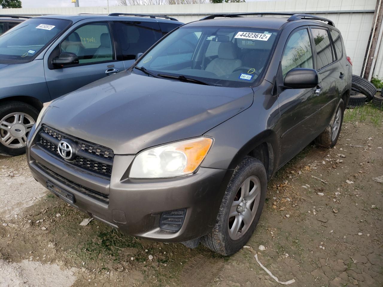 Photo 2 from auction – 2011 TOYOTA RAV4 with VIN 2T3BF4DV9BW087612