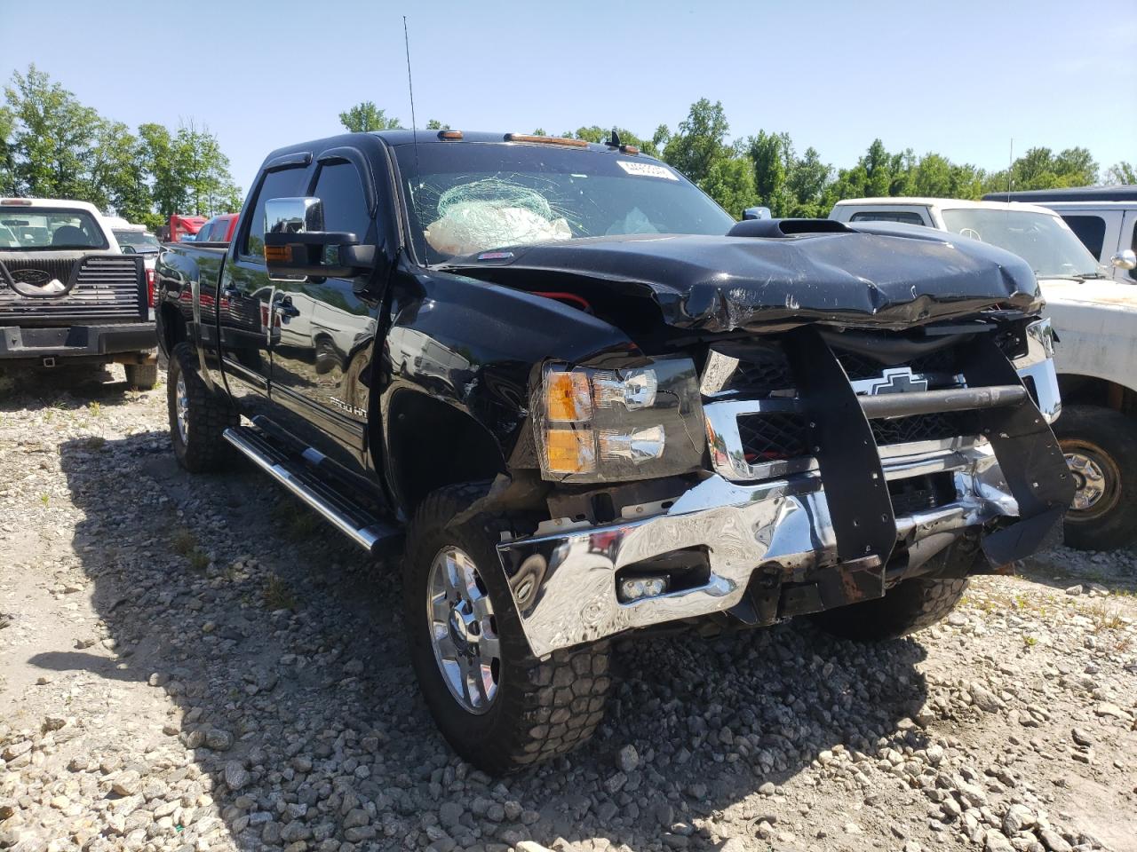 CHEVROLET SILVERADO 2011 with VIN 1GC1KYCG5BF257600 - Photo from auction