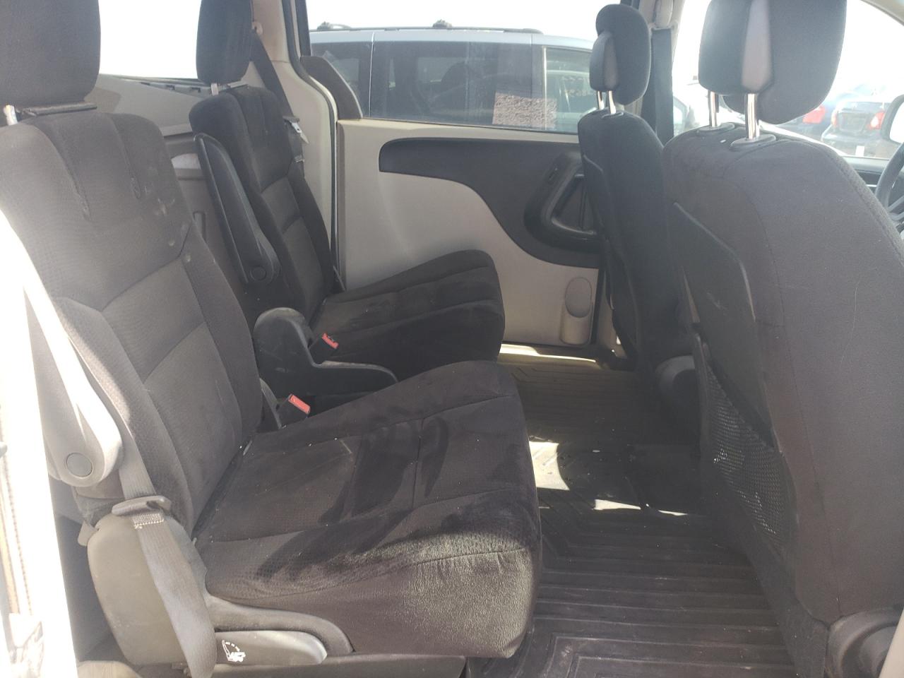 Photo 6 from auction – 2014 DODGE GRAND CARA with VIN 2C4RDGCG6ER262468
