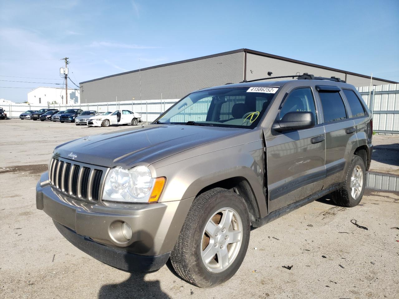 Photo 14 from auction – 2005 JEEP GRAND CHER with VIN 1J4GR48K05C501973