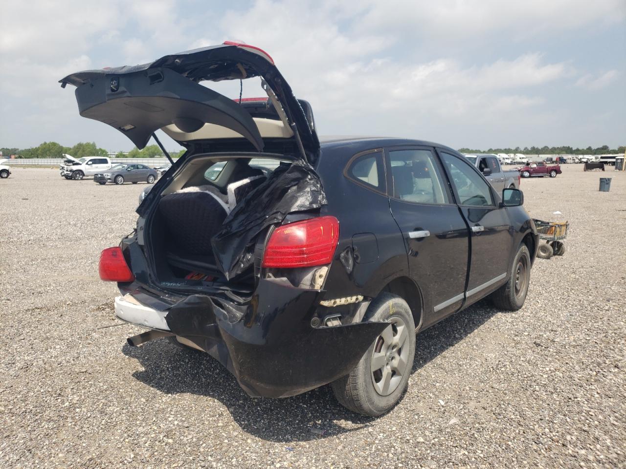 Photo 4 from auction – 2011 NISSAN ROGUE S with VIN JN8AS5MT7BW568461
