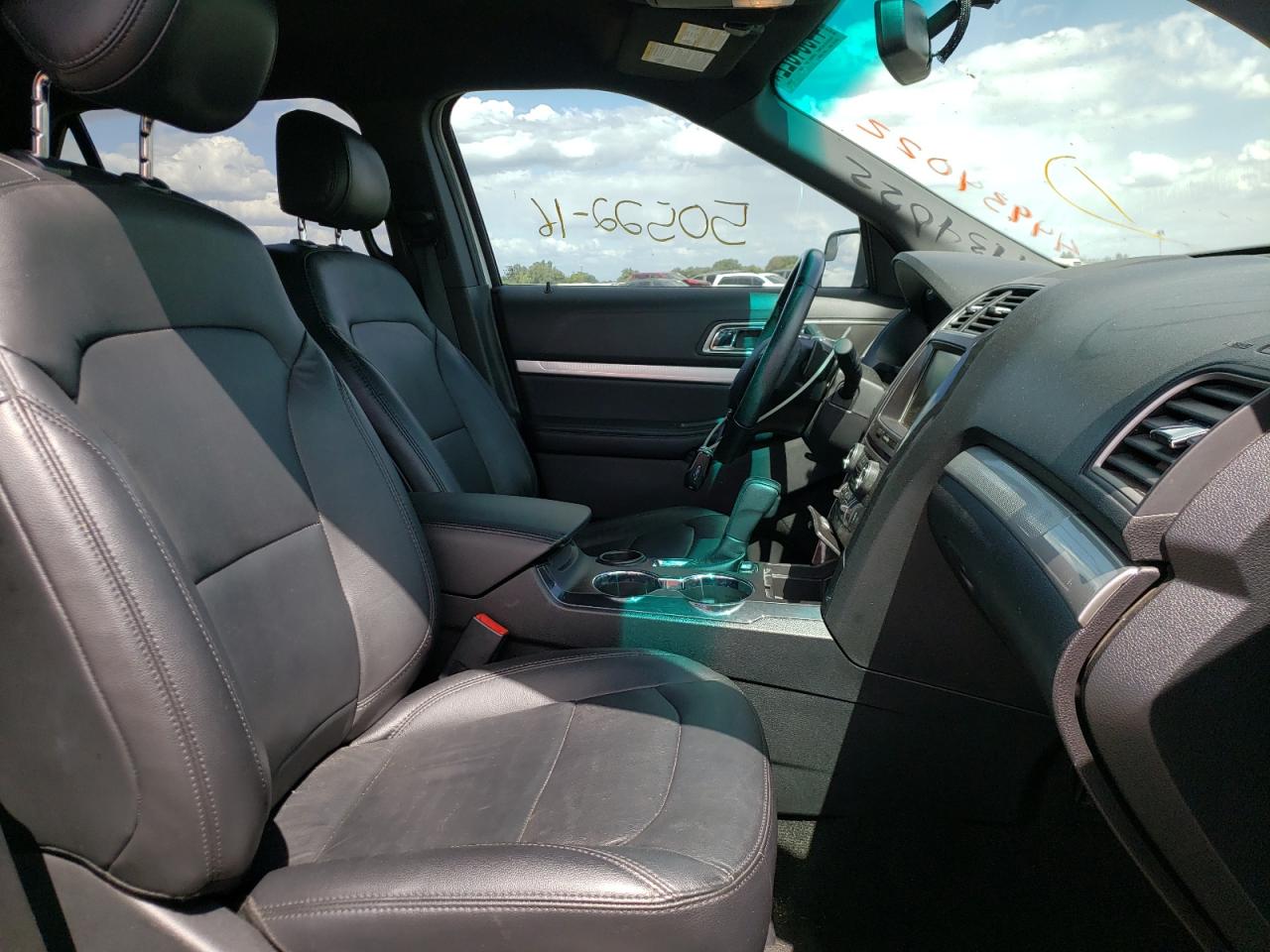 Photo 5 from auction – 2016 FORD EXPLORER X with VIN 1FM5K7D89GGD29799