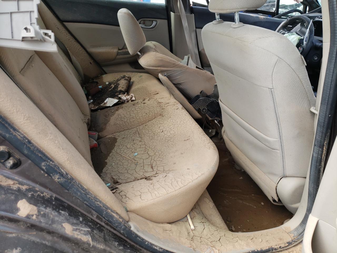Photo 6 from auction – 2012 HONDA CIVIC LX with VIN 2HGFB2F55CH610058