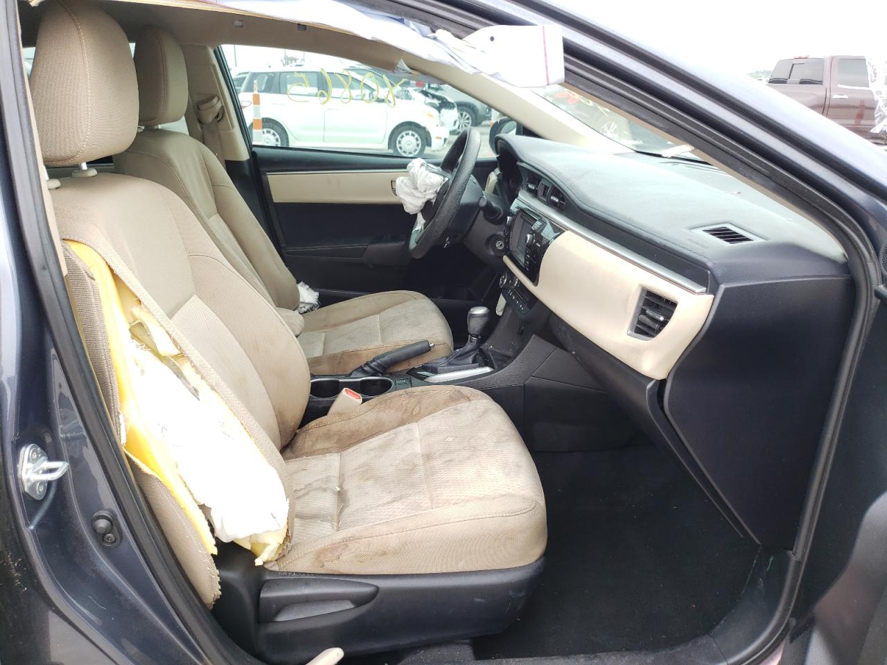 Photo 5 from auction – 2015 TOYOTA COROLLA L with VIN 5YFBURHE6FP336638