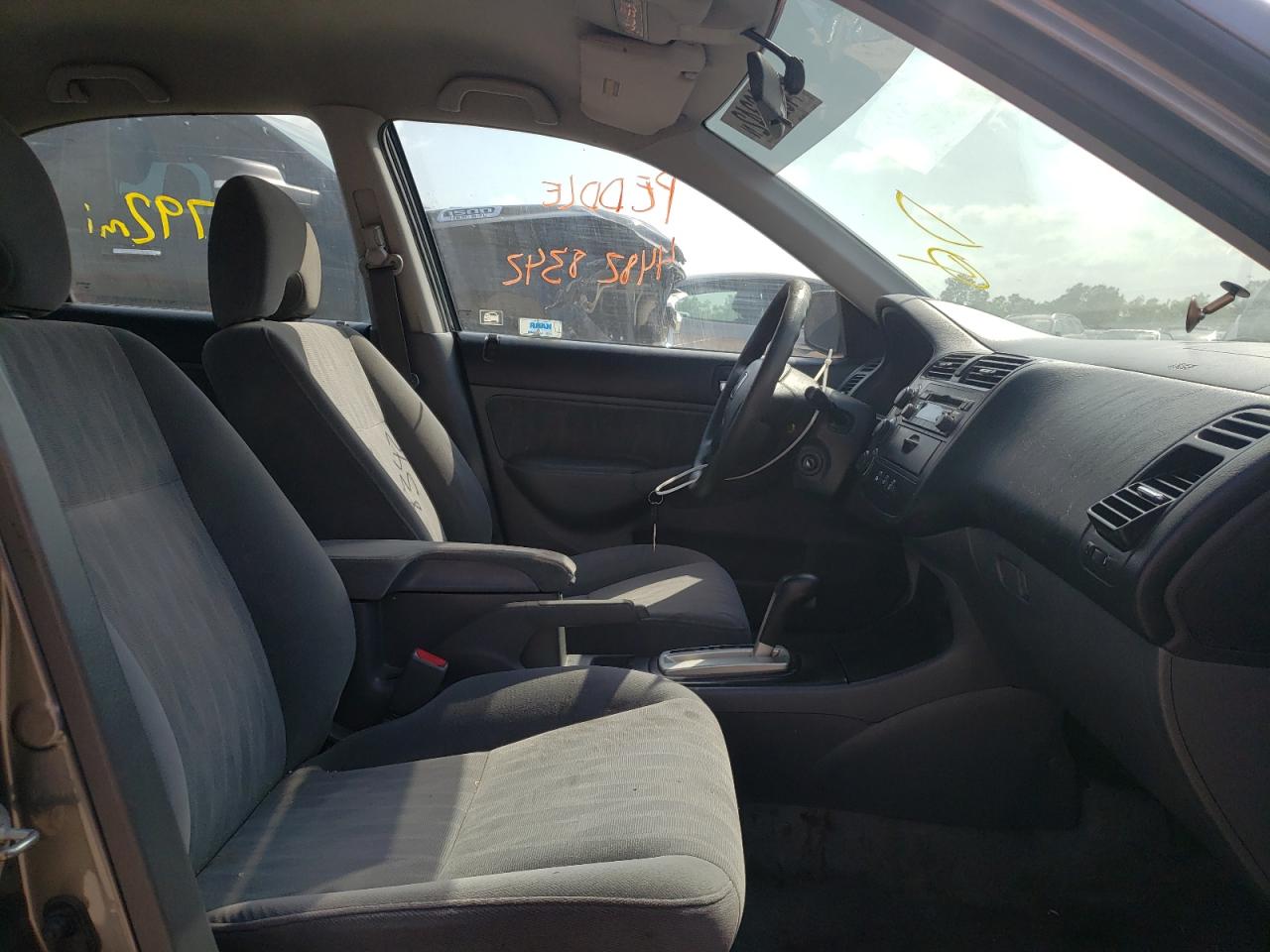 Photo 5 from auction – 2004 HONDA CIVIC LX with VIN 2HGES16554H592393