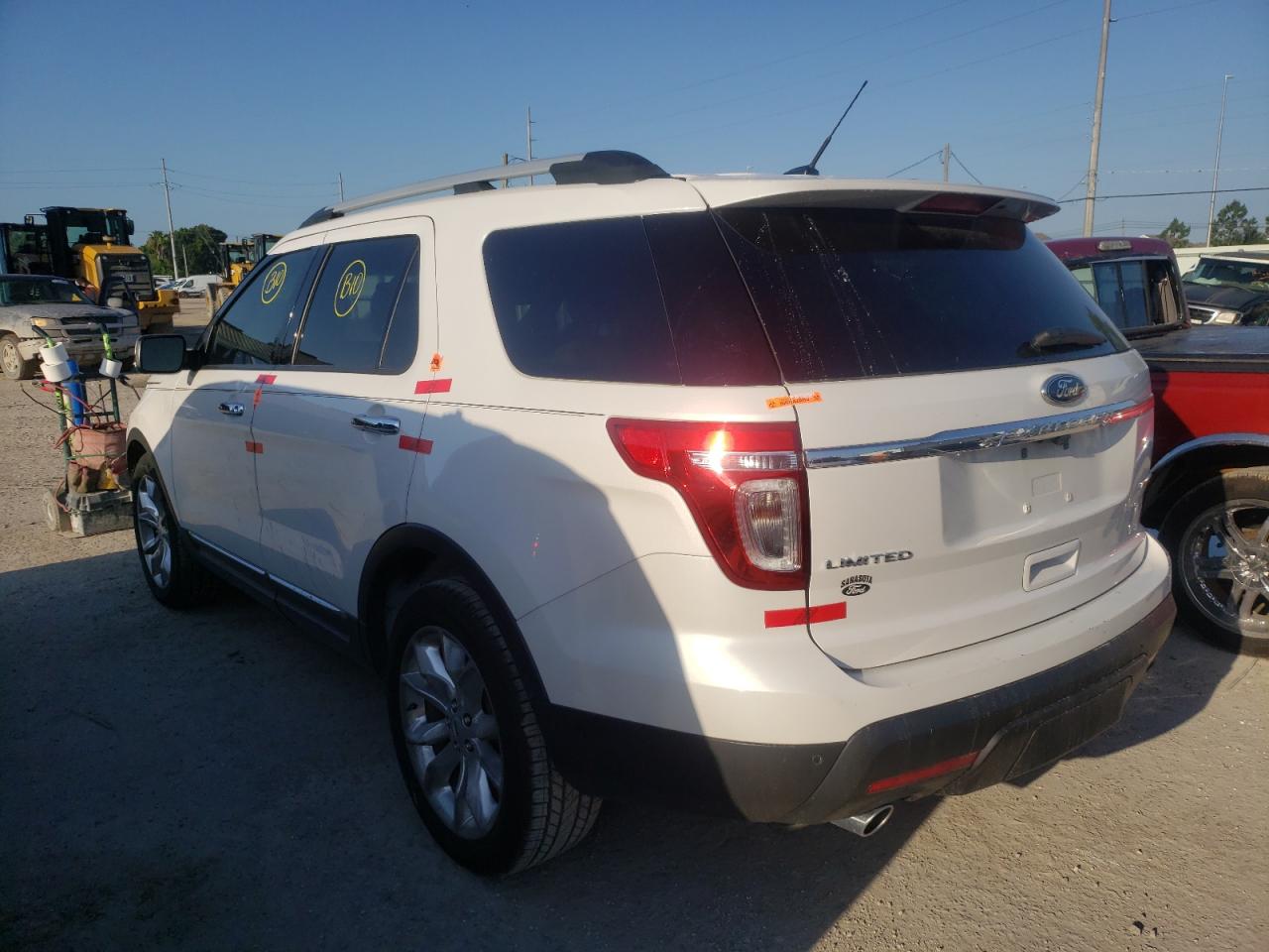 Photo 3 from auction – 2015 FORD EXPLORER L with VIN 1FM5K7F88FGC34677