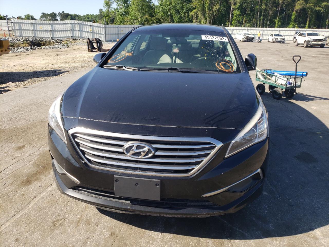 Photo 9 from auction – 2017 HYUNDAI SONATA SE with VIN 5NPE24AF5HH516296
