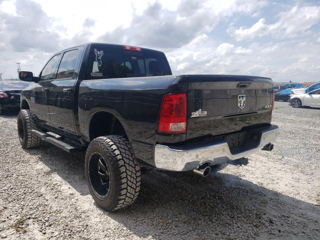 Photo 3 from auction – 2017 RAM 1500 SLT with VIN 3C6RR7LT1HG642902