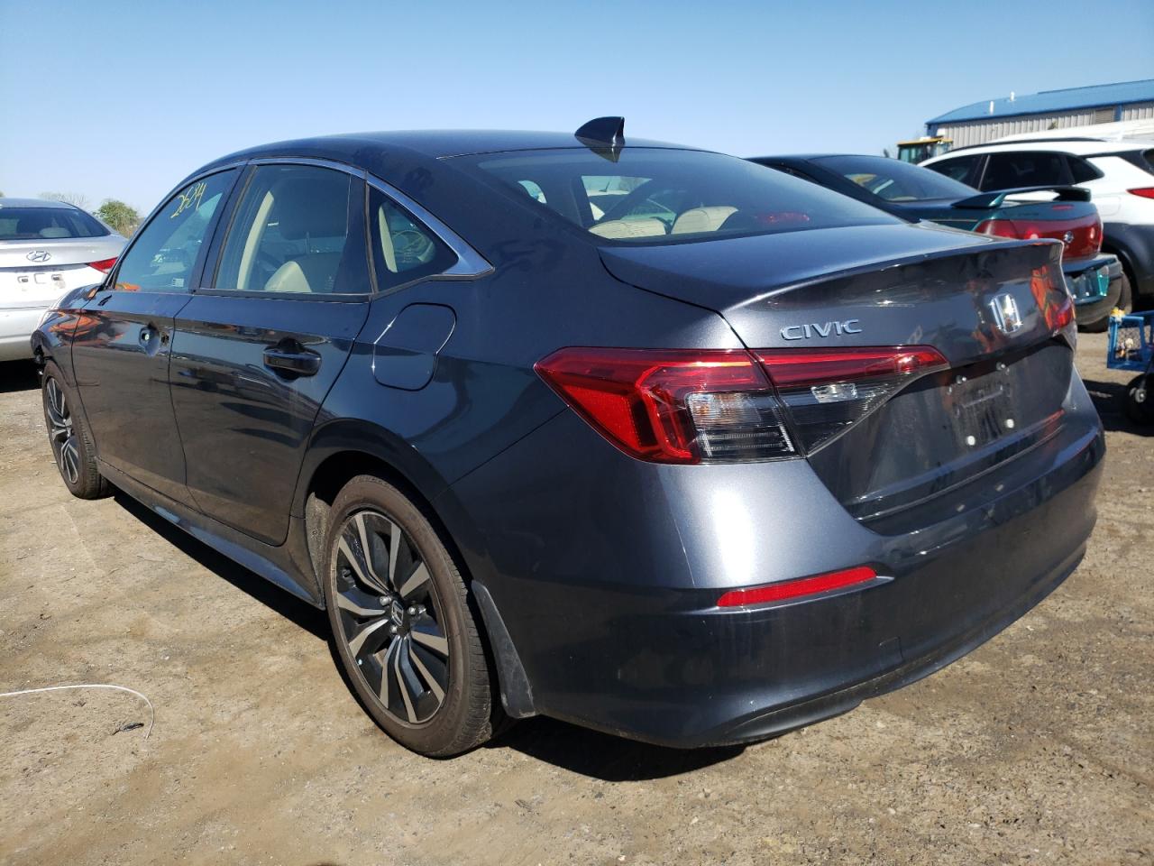 Photo 3 from auction – 2022 HONDA CIVIC EX with VIN JHMFE1F72NX007504