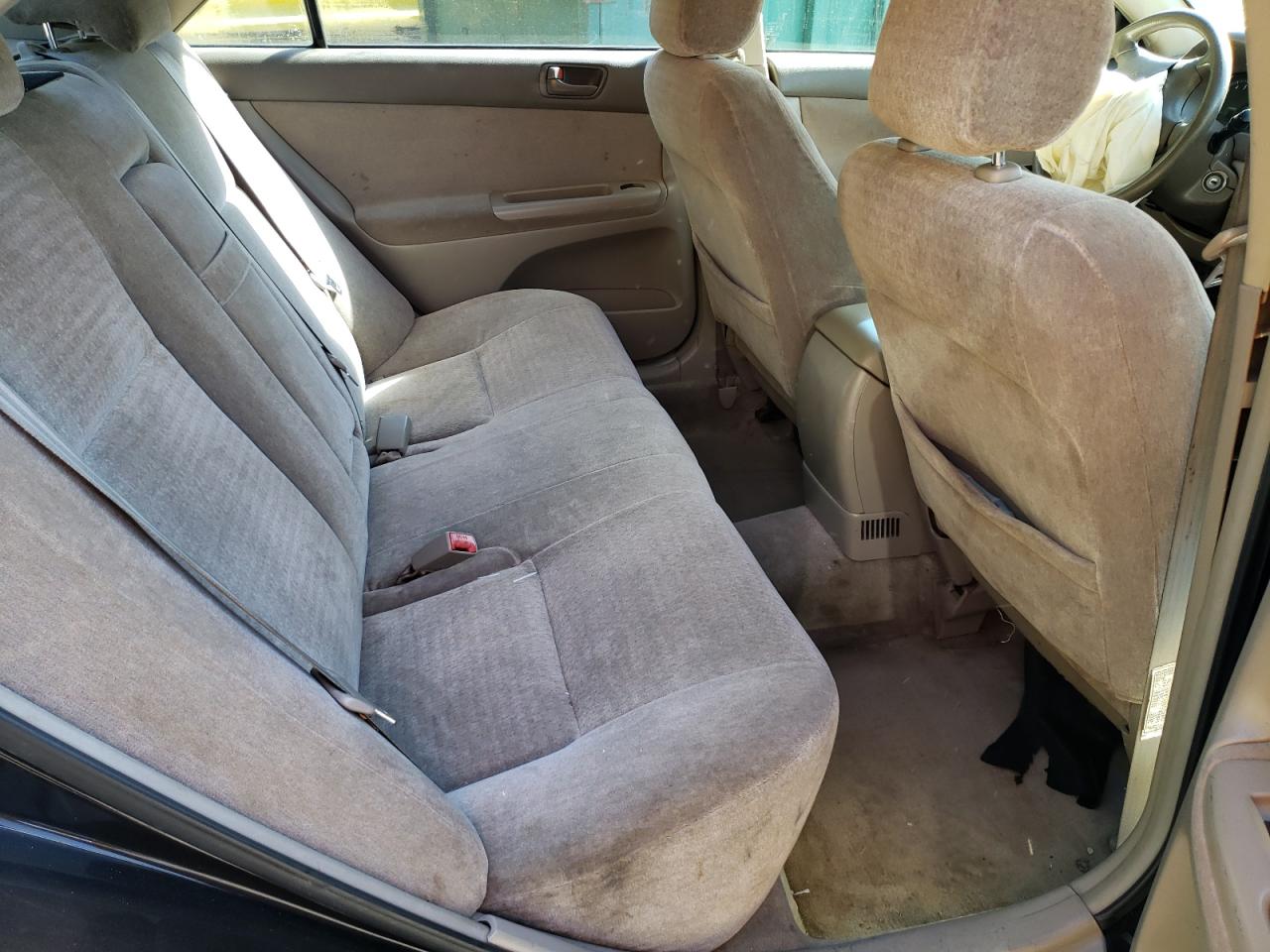 Photo 6 from auction – 2003 TOYOTA CAMRY with VIN JTDBE32K930221434