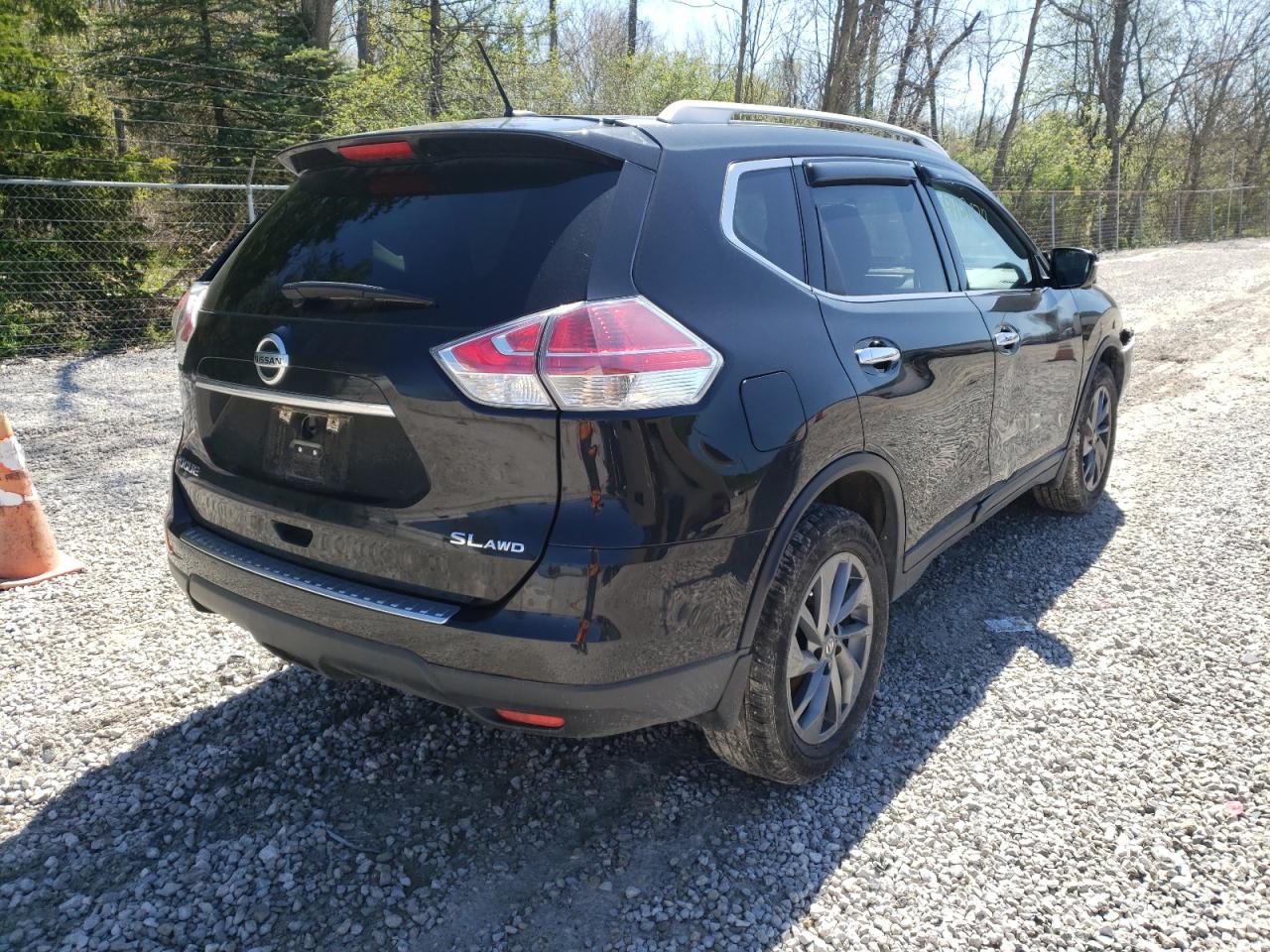 Photo 4 from auction – 2016 NISSAN ROGUE S with VIN 5N1AT2MV2GC760755