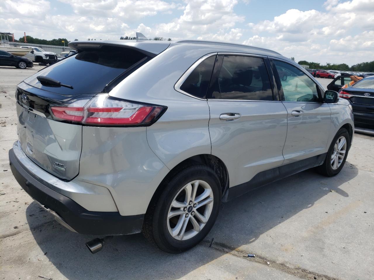 Photo 4 from auction – 2020 FORD EDGE SEL with VIN 2FMPK3J94LBA44895