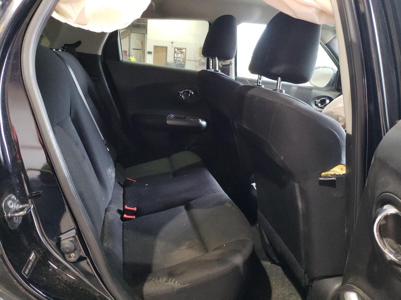 Photo 6 from auction – 2011 NISSAN JUKE S with VIN JN8AF5MV0BT005887