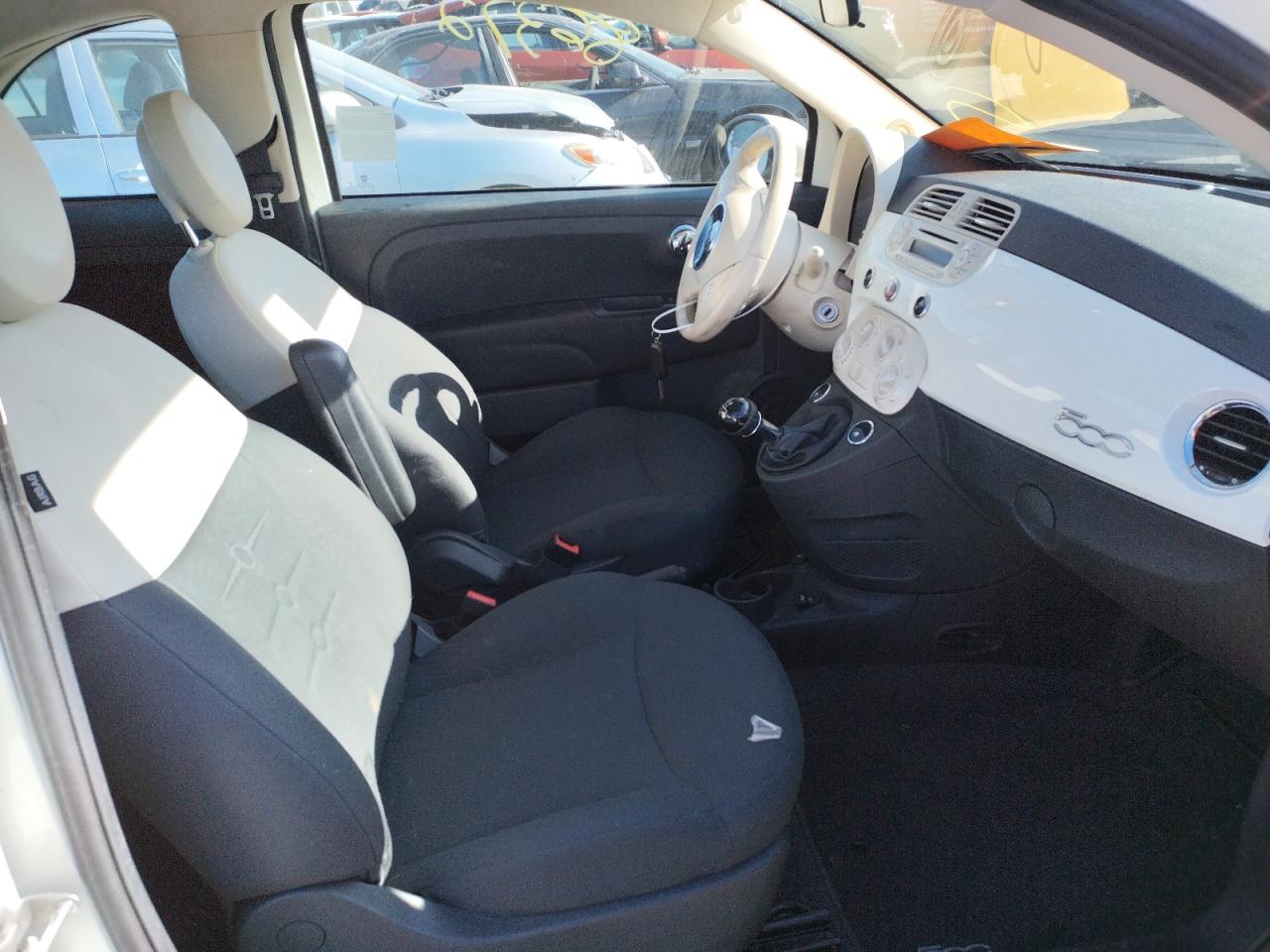 Photo 5 from auction – 2015 FIAT 500 POP with VIN 3C3CFFAR9FT555914