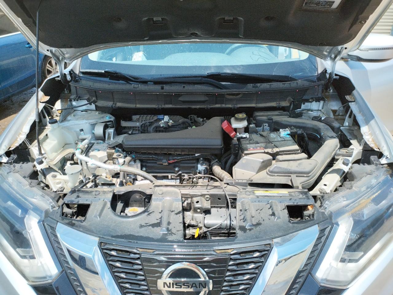 Photo 7 from auction – 2017 NISSAN ROGUE S with VIN KNMAT2MT0HP612696