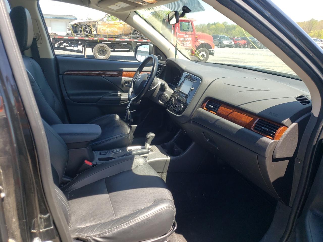 Zdjęcie 5 z aukcji – 2014 MITSUBISHI OUTLANDER z VIN JA4AZ3A35EZ014039