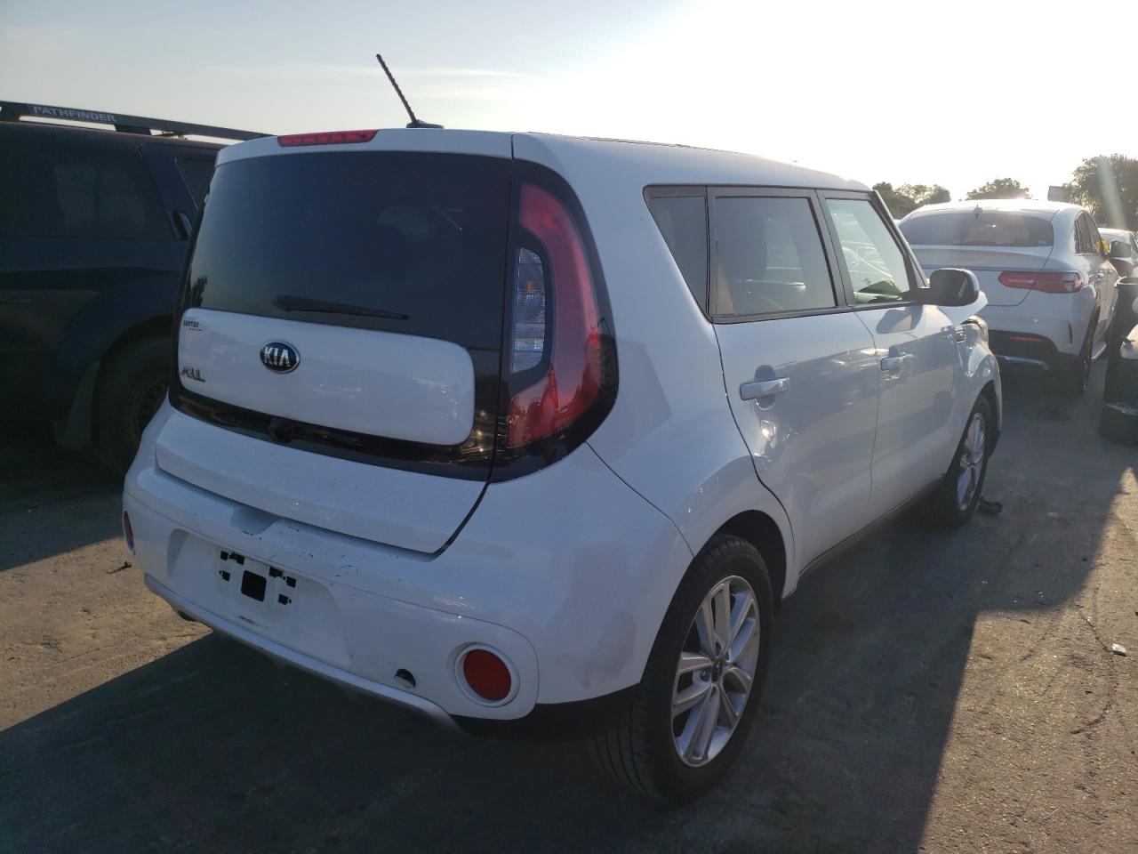 Photo 4 from auction – 2018 KIA SOUL + with VIN KNDJP3A56J7513533