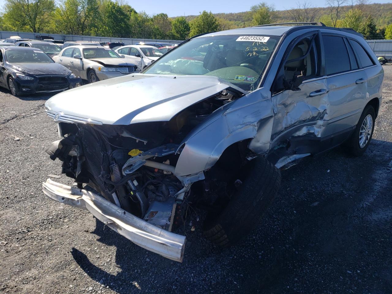 Photo 2 from auction – 2004 CHRYSLER PACIFICA with VIN 2C8GM68474R637829