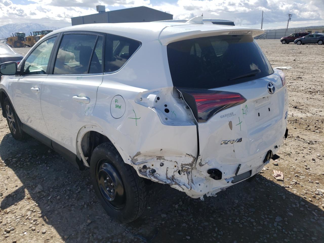 Photo 9 from auction – 2016 TOYOTA RAV4 LE with VIN 2T3BFREV9GW523541
