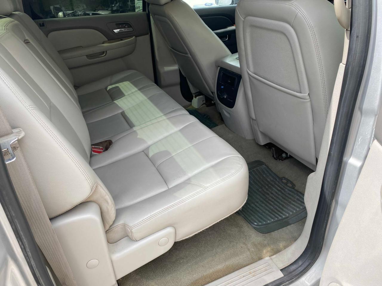 Photo 6 from auction – 2011 CHEVROLET SILVERADO with VIN 1GC1KYC88BF126444