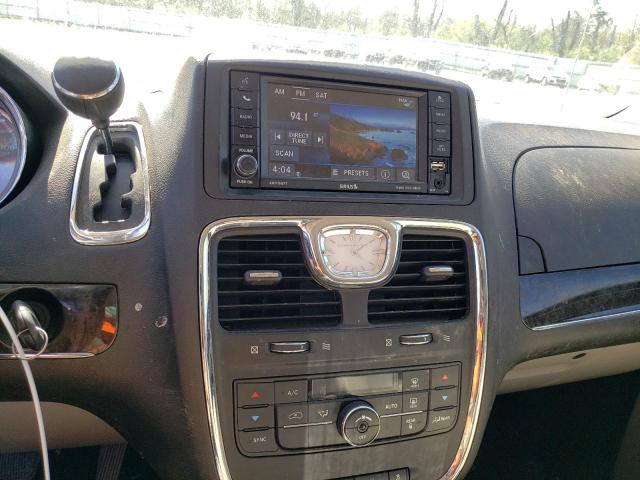 Photo 9 from auction – 2014 CHRYSLER TOWN & COU with VIN 2C4RC1CG1ER232861
