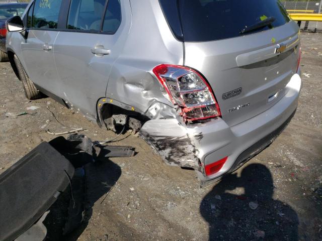 Photo 9 from auction – 2018 CHEVROLET TRAX LS with VIN KL7CJNSB1JB730993