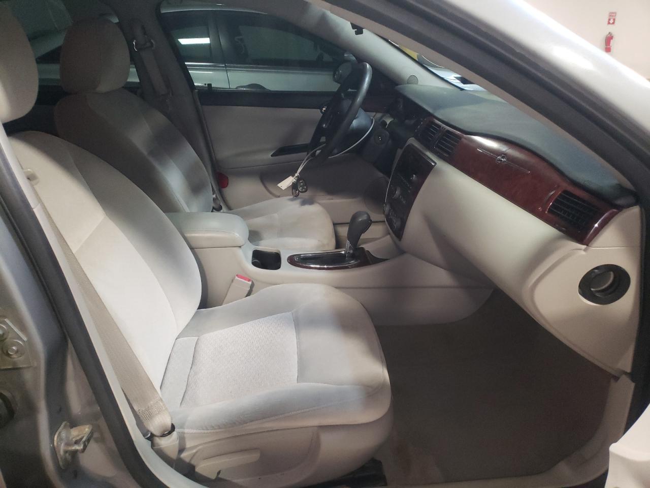 Photo 5 from auction – 2009 CHEVROLET IMPALA 1LT with VIN 2G1WT57K691172792