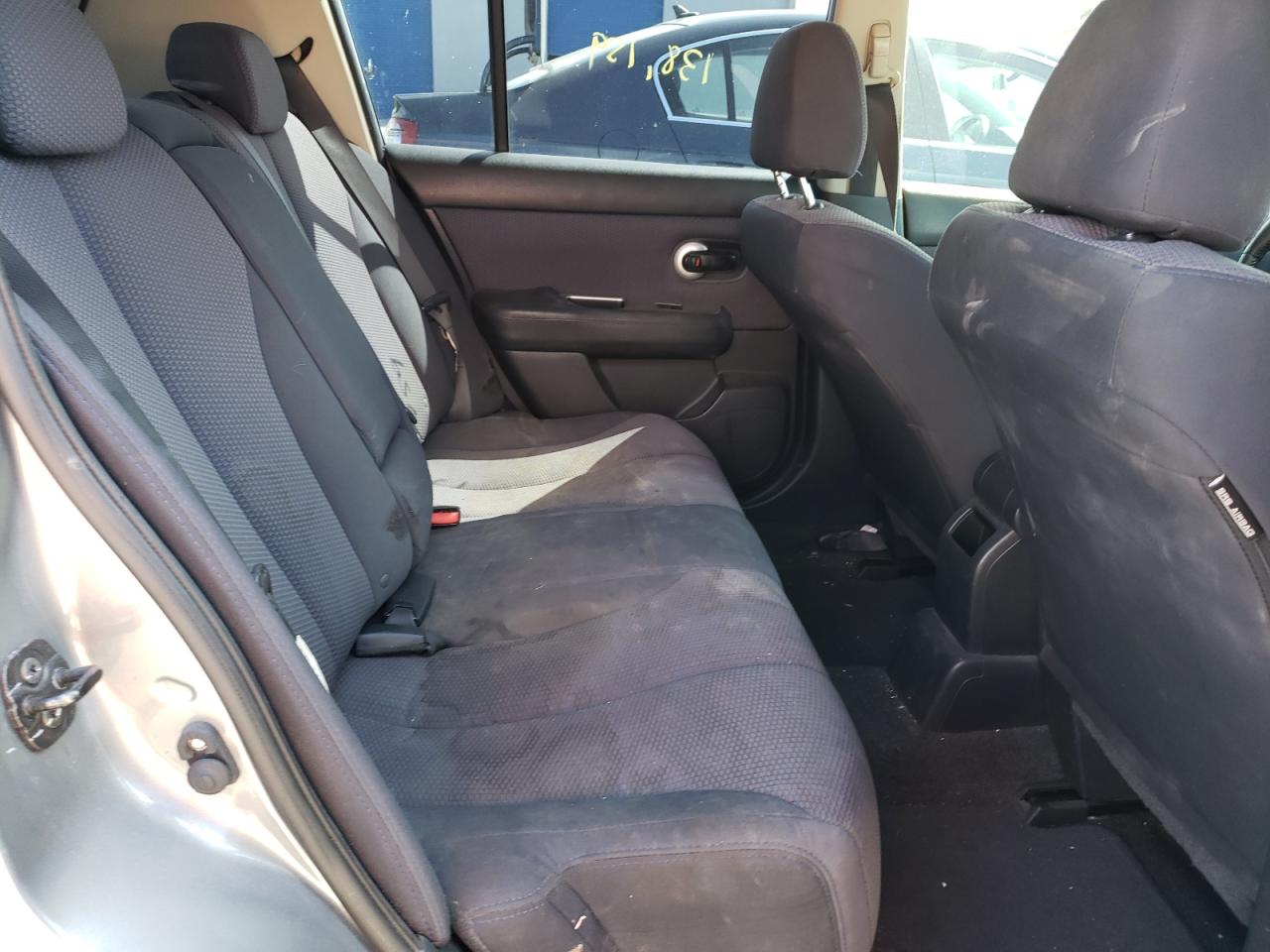 Photo 6 from auction – 2009 NISSAN VERSA S with VIN 3N1BC13E39L417810