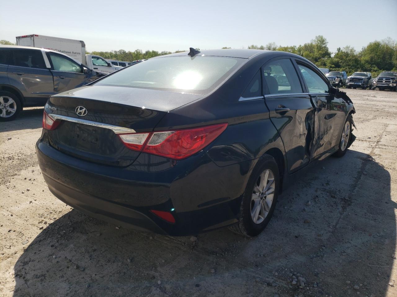 Photo 4 from auction – 2014 HYUNDAI SONATA GLS with VIN 5NPEB4AC6EH886335