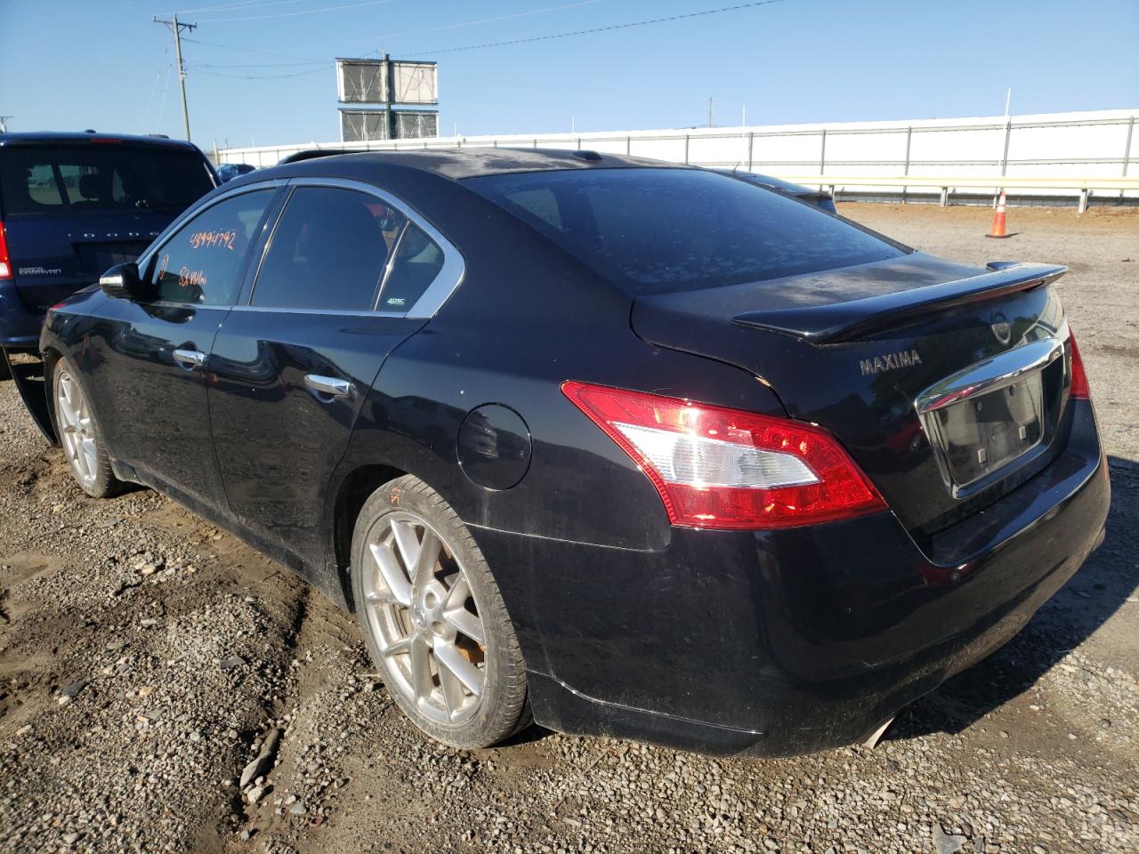 Photo 3 from auction – 2010 NISSAN MAXIMA S with VIN 1N4AA5AP1AC812276