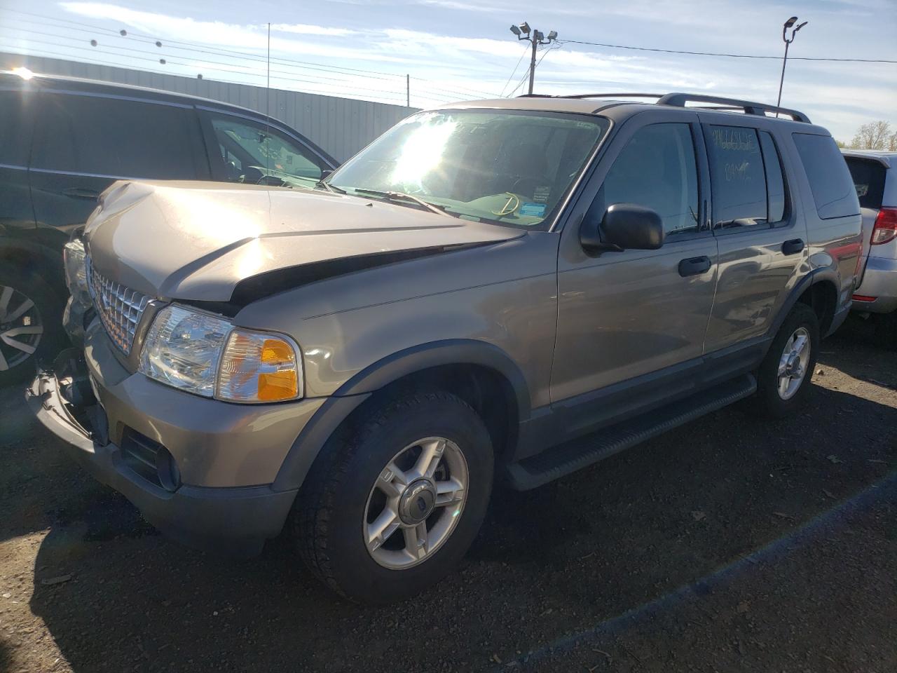 Photo 2 from auction – 2003 FORD EXPLORER X with VIN 1FMZU73K13UC31001