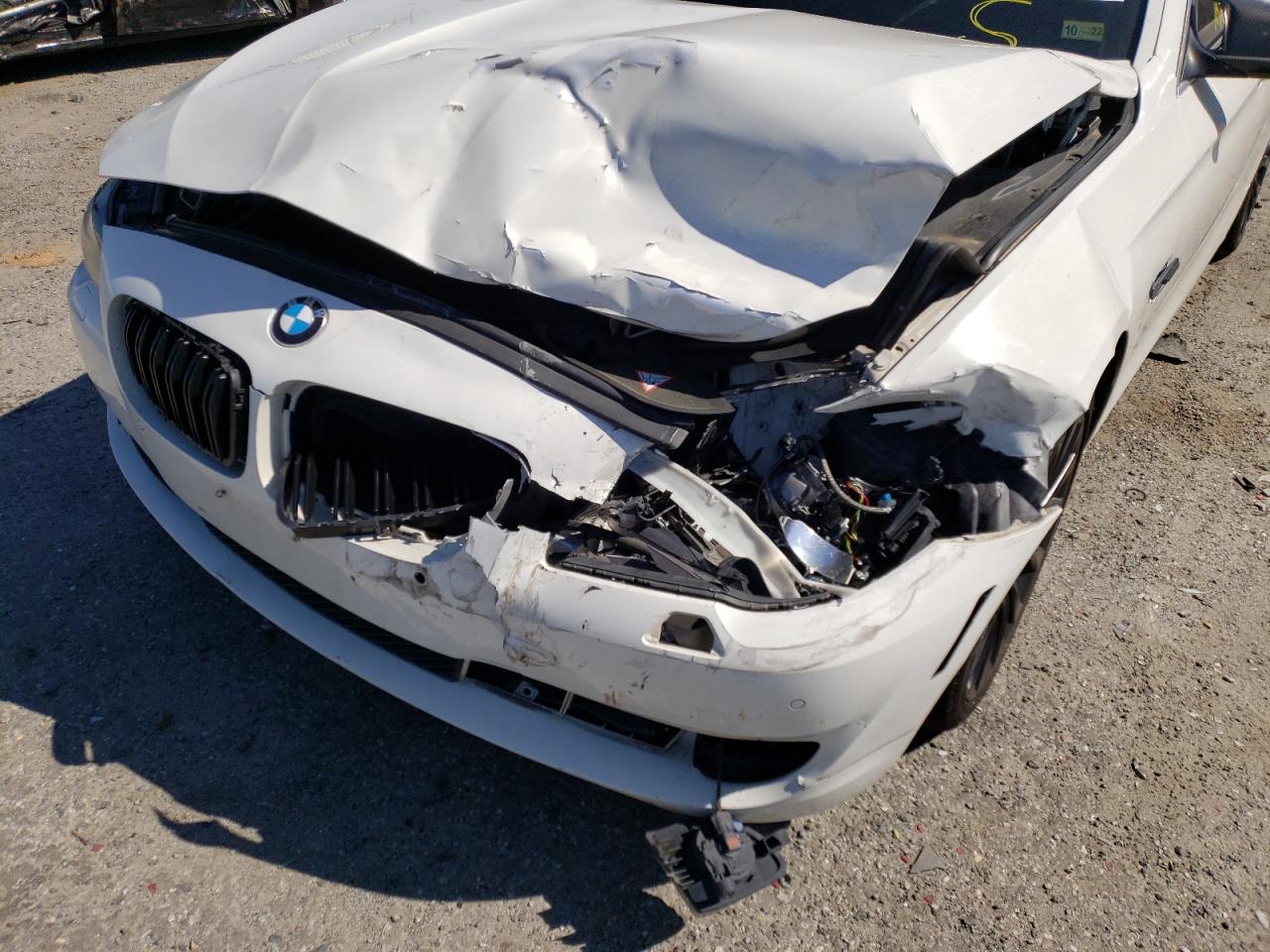 Photo 9 from auction – 2012 BMW 528 XI with VIN WBAXH5C50CDW08770