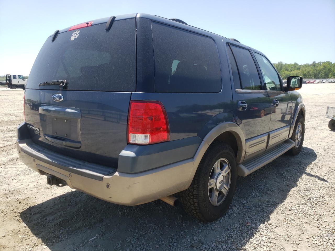 Photo 4 from auction – 2004 FORD EXPEDITION with VIN 1FMRU17W54LB79860
