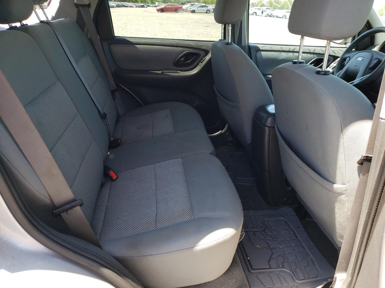 Photo 6 from auction – 2007 FORD ESCAPE XLT with VIN 1FMCU03127KC02791