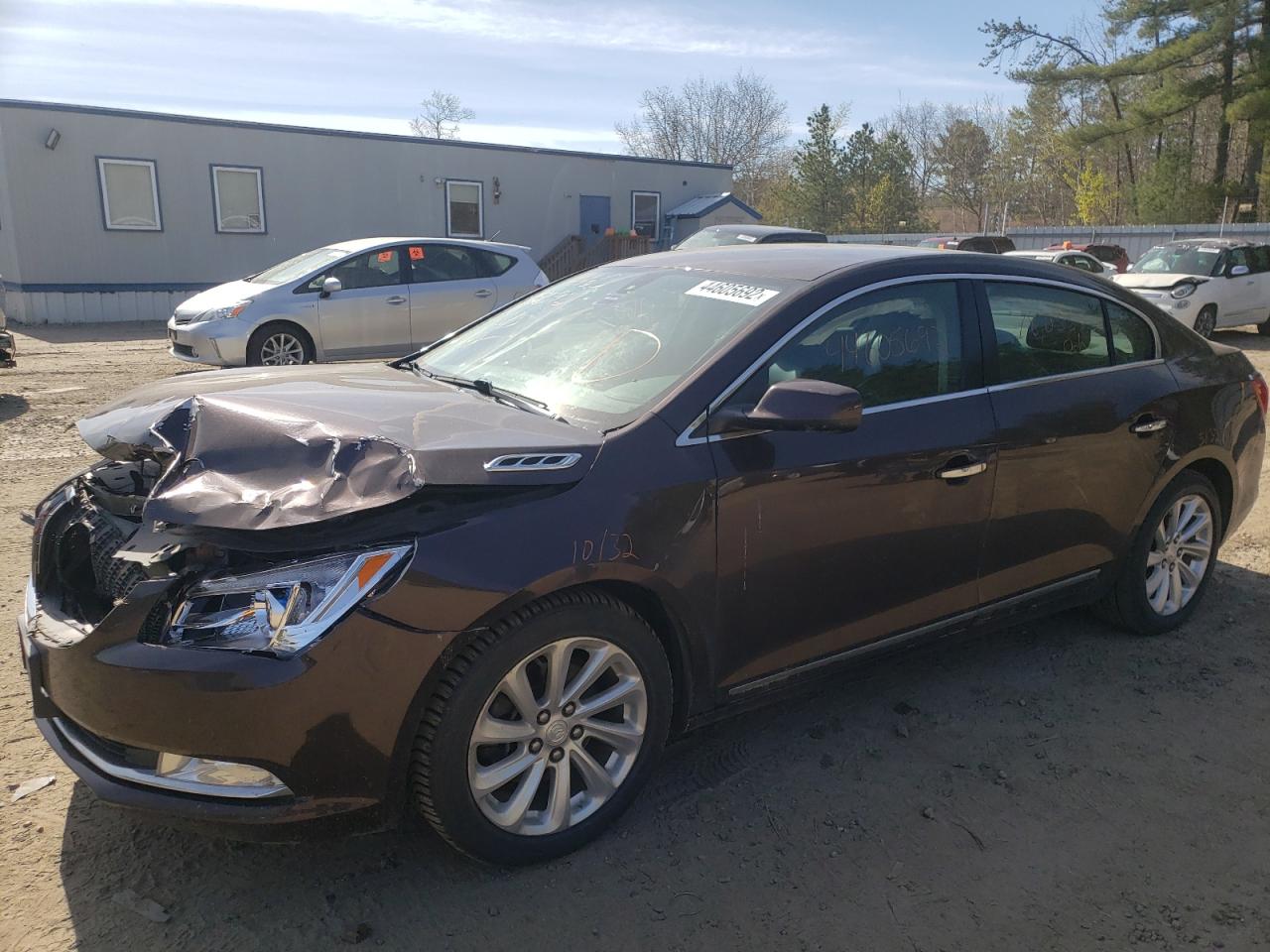 Photo 12 from auction – 2015 BUICK LACROSSE with VIN 1G4GA5G34FF342870