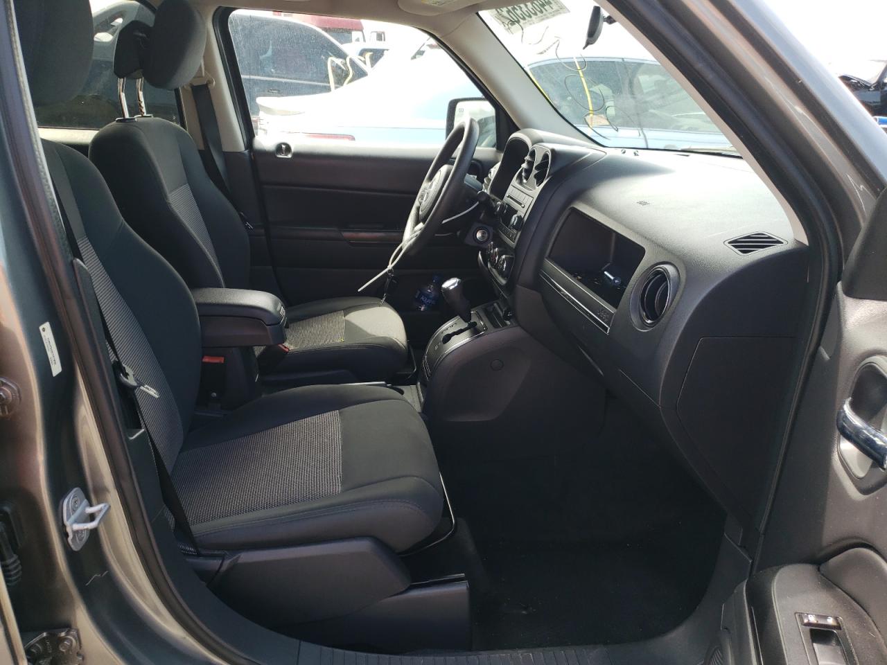 Photo 5 from auction – 2012 JEEP PATRIOT SP with VIN 1C4NJPBA6CD673096