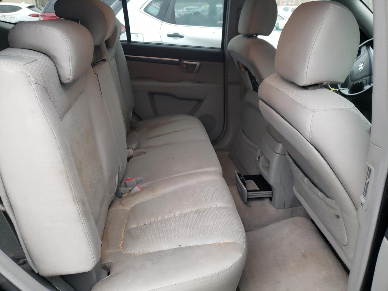 Photo 6 from auction – 2007 HYUNDAI SANTA FE S with VIN 5NMSH73E17H042219