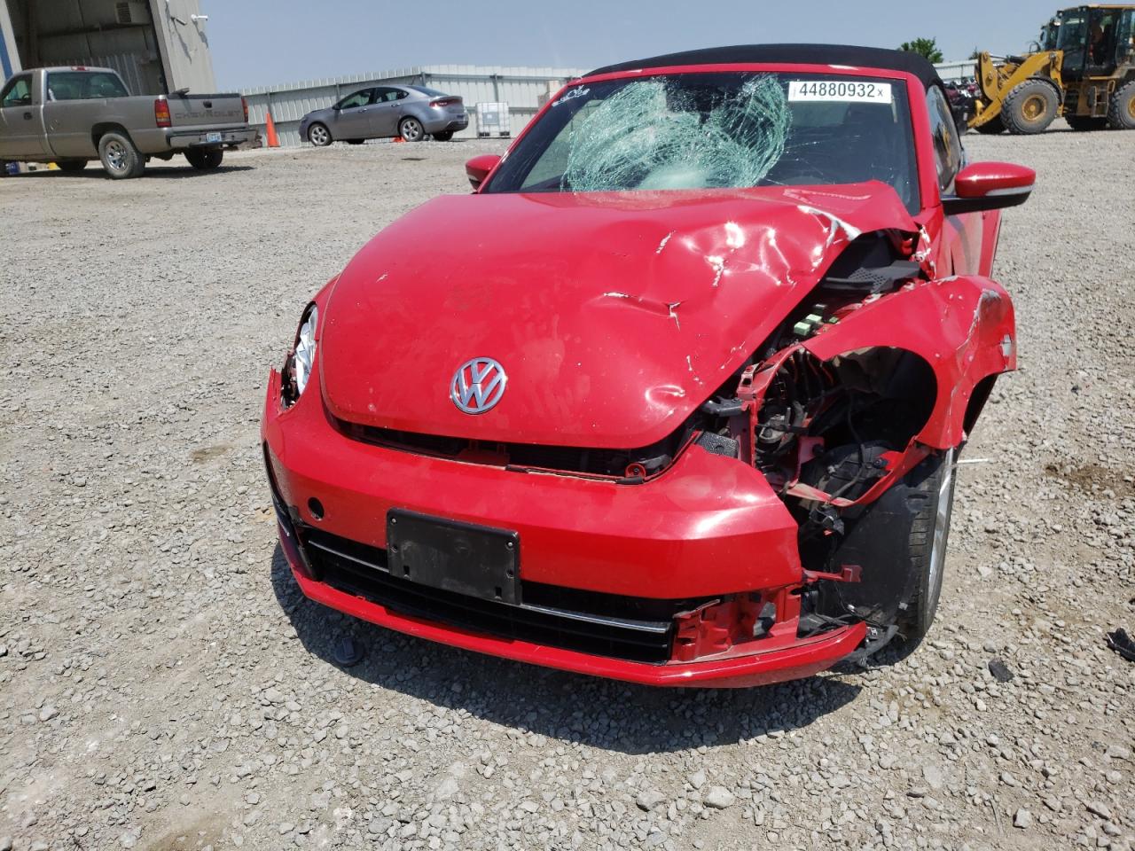 Photo 9 from auction – 2014 VOLKSWAGEN BEETLE with VIN 3VW6L7AT9EM823790