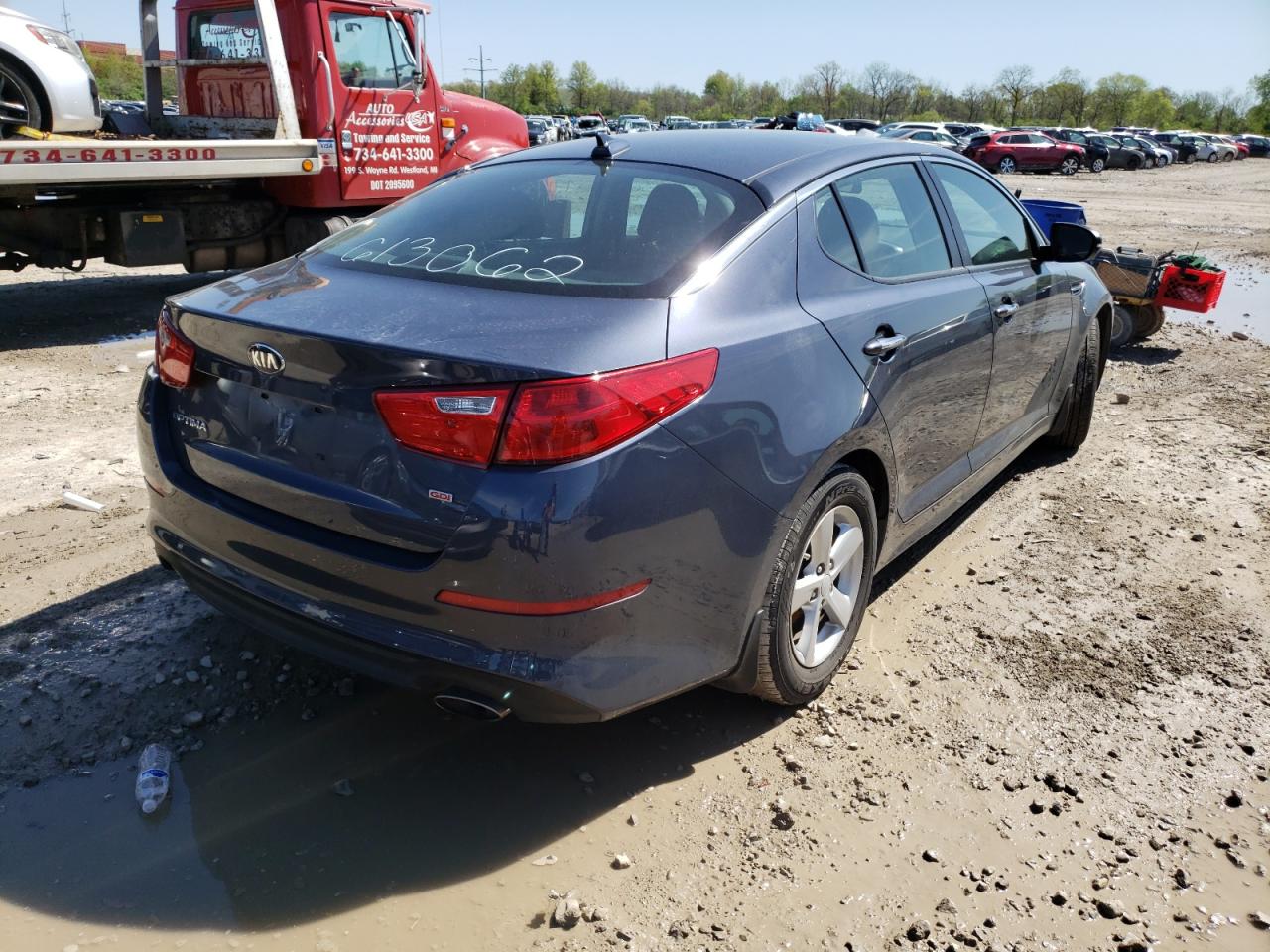 Foto 4 de la subasta – 2015 KIA OPTIMA LX con VIN KNAGM4A78F5613062