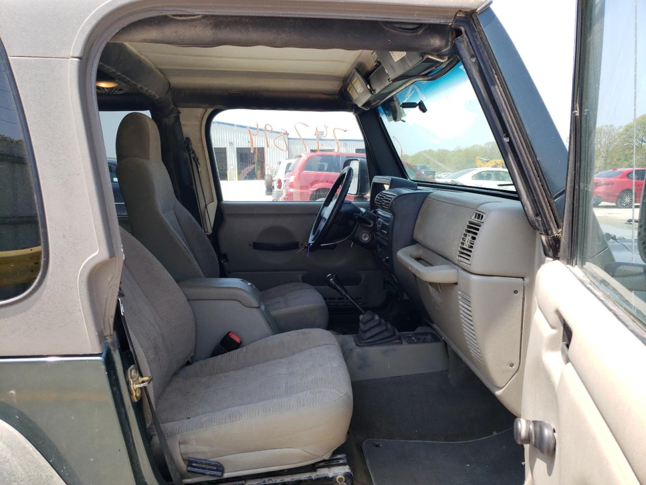 Photo 5 from auction – 2004 JEEP WRANGLER X with VIN 1J4FA39S44P701869